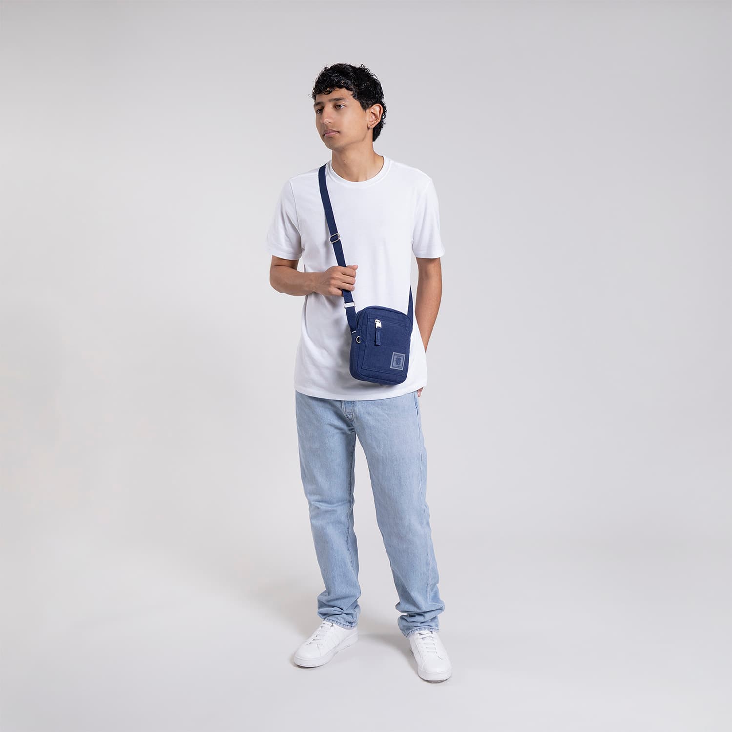 Bolsa de Lado 1818 by Chenson Azul Marino Juvenil con Múltiples Bolsillos - vista 2