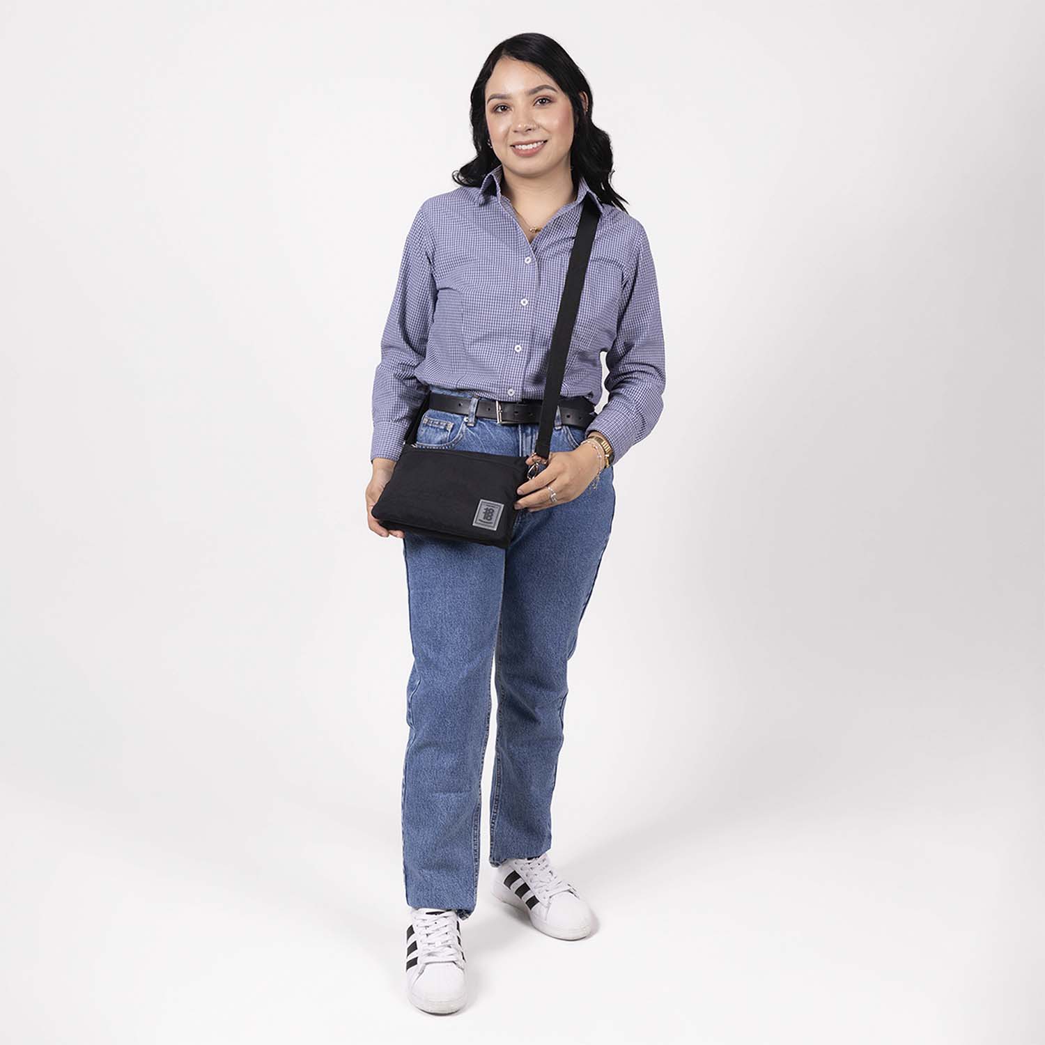 Bolsa de Lado Negra 1818 by Chenson - Estilo y Funcionalidad Juvenil - vista 2