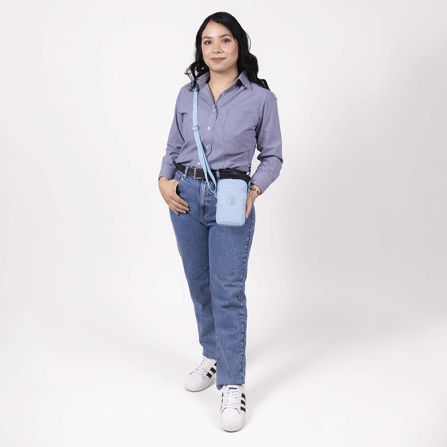 Bolsa de Lado 1818 by Chenson Azul para Uso Juvenil - Funcional y Estilosa - vista 2