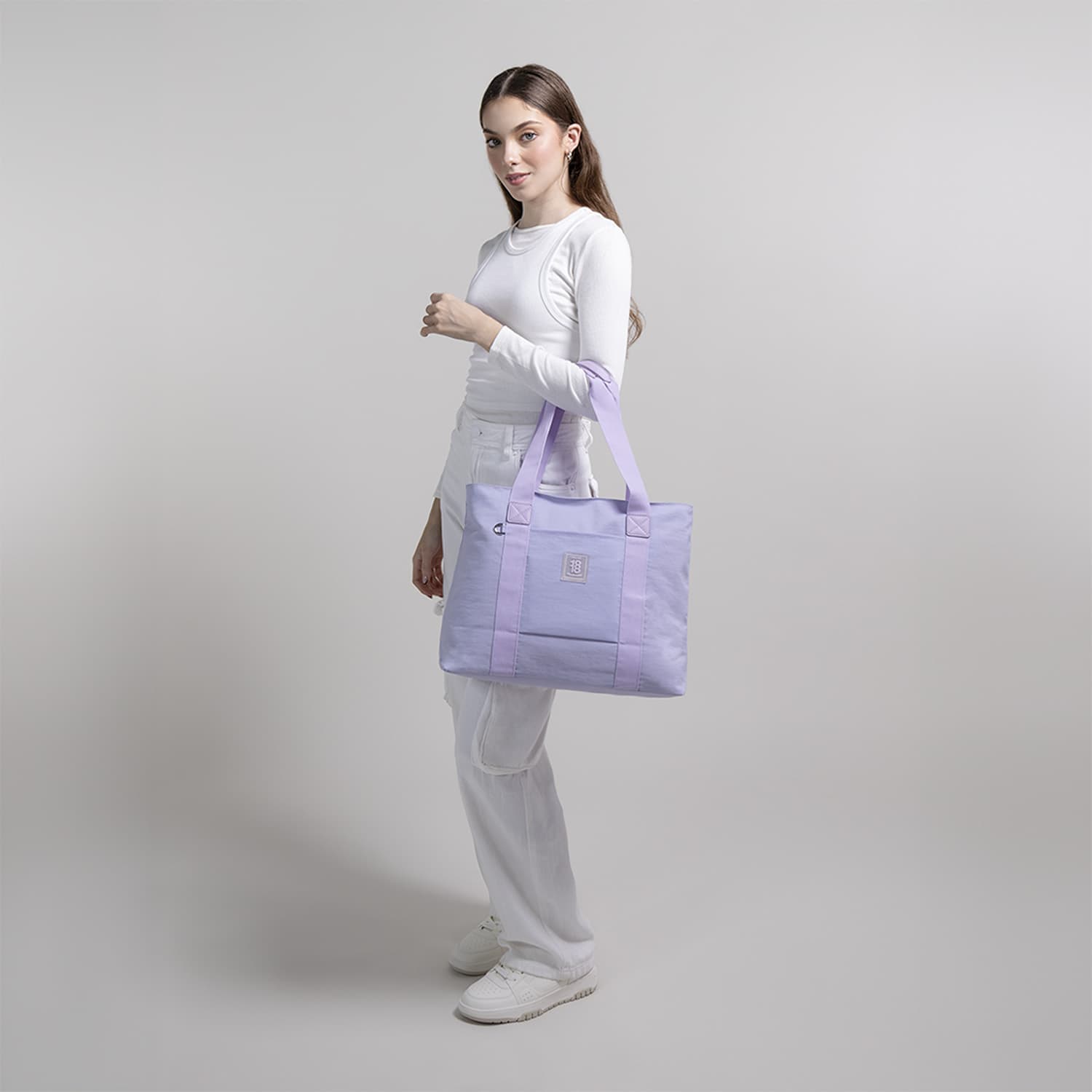 Bolsa grande para dama 1818 by Chenson en color violeta - Estilo juvenil - vista 2