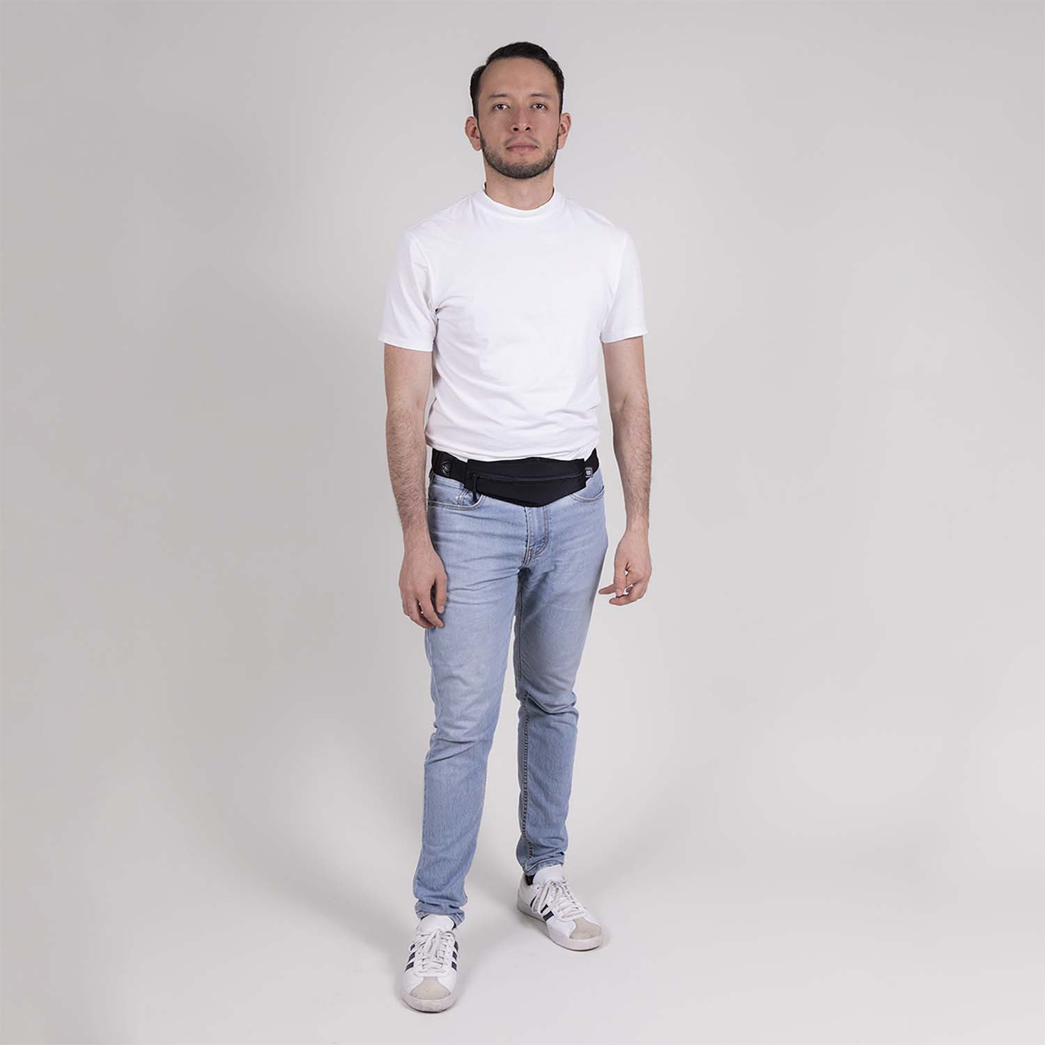 Cangurera negra para dama 1818 by Chenson - Estilo juvenil y funcionalidad - vista 2