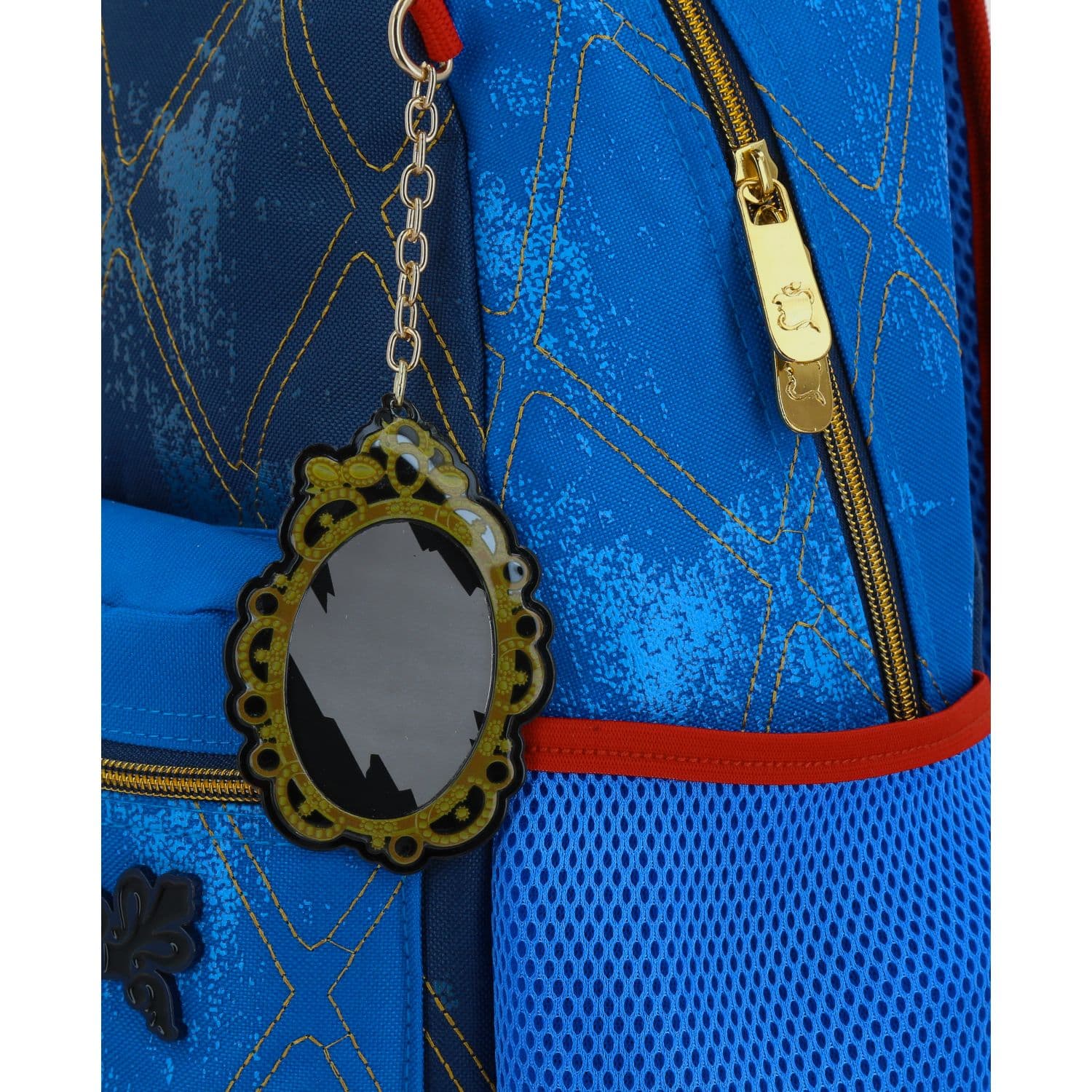 Mochila escolar para niña Descendientes by Chenson azul diversión y durabilidad - vista 2