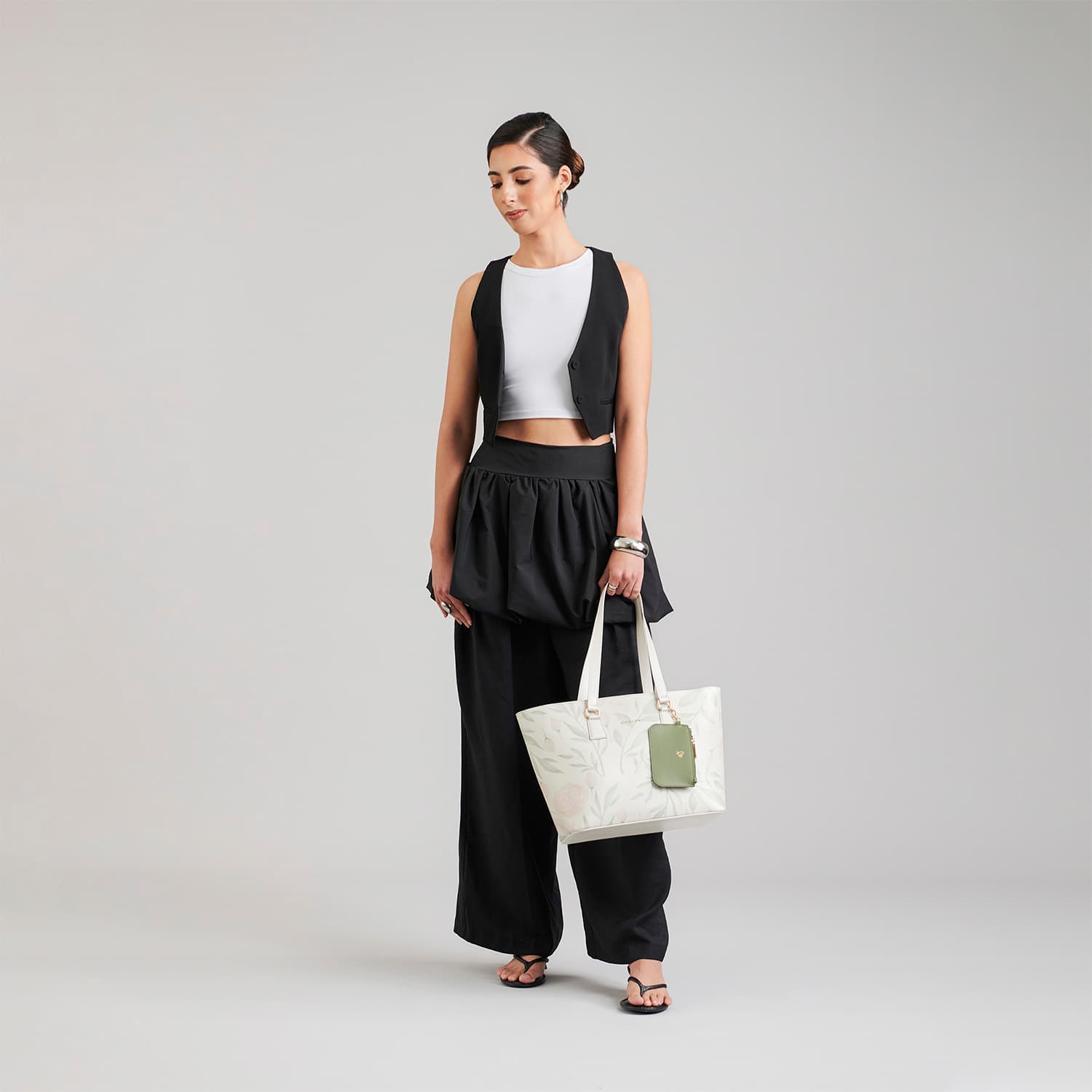 Bolsa grande para dama Gorétt by Chenson color blanco con cierre - vista 2