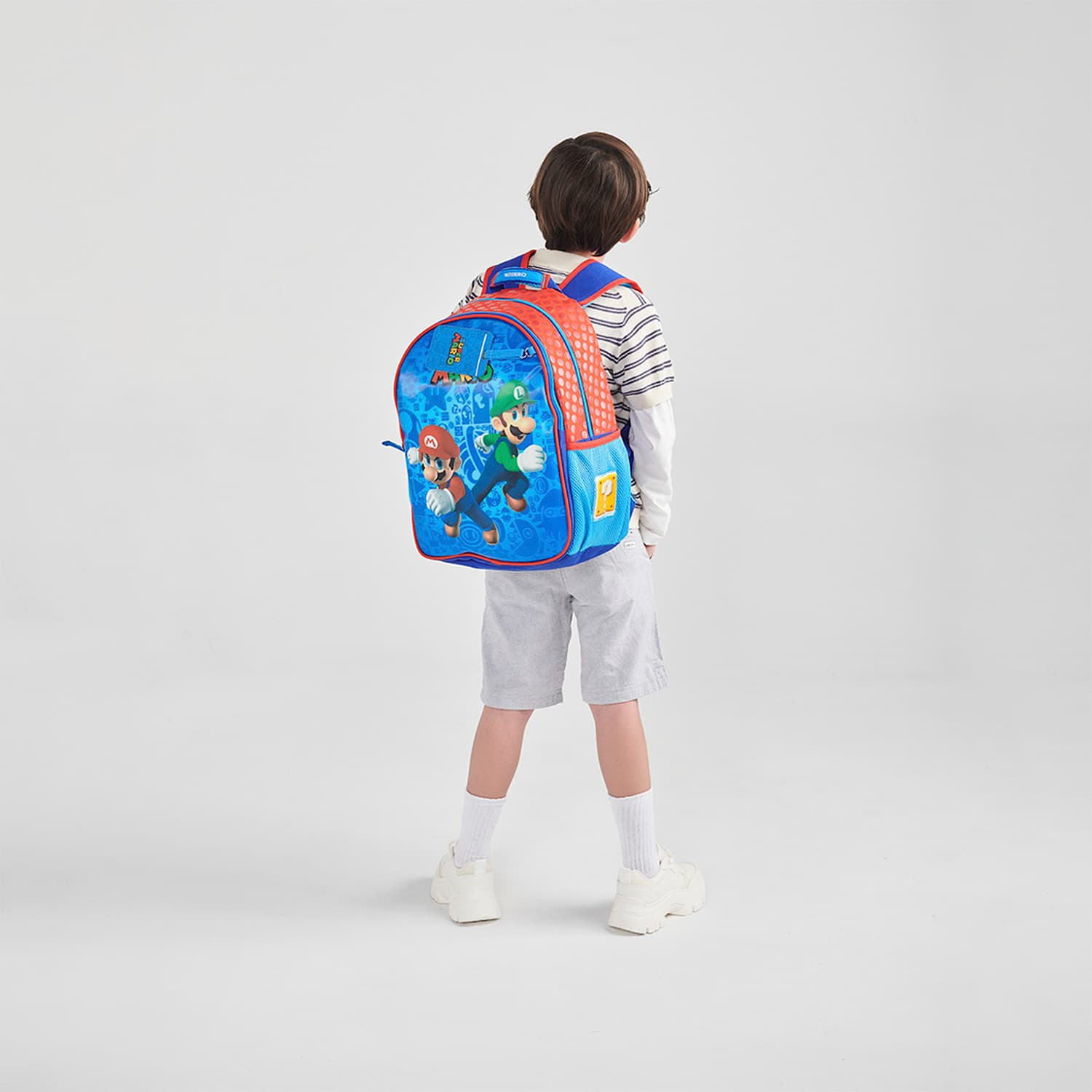 Mochila escolar para niño Mario Bros by Chenson color azul divertida y duradera - vista 2