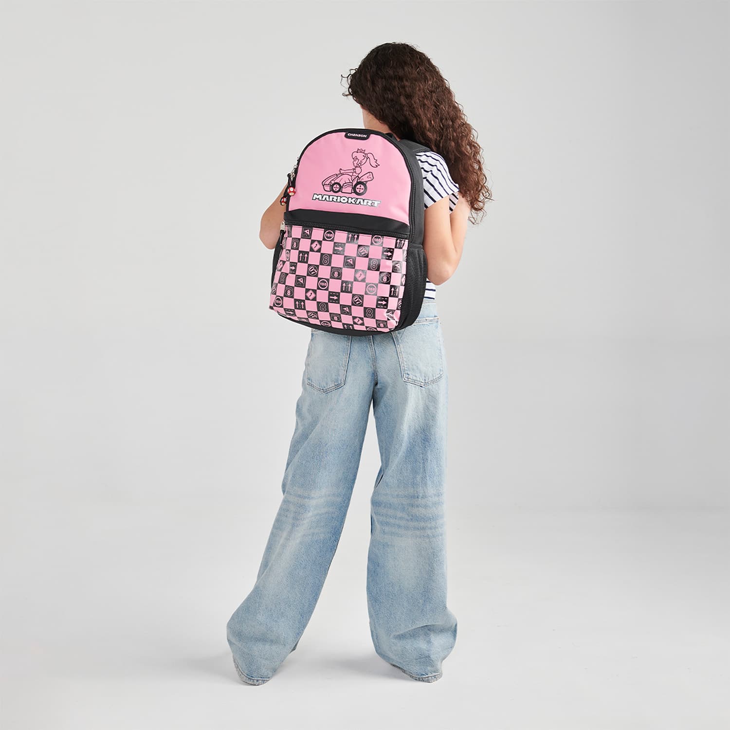 Mochila escolar para niña Mario Bros by Chenson negra con amplia capacidad - vista 2