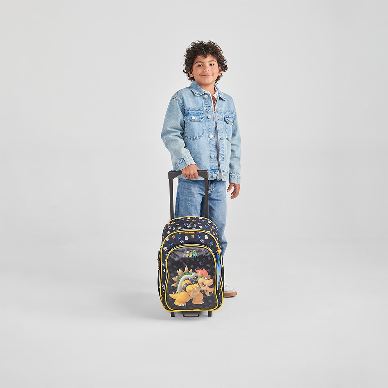 Mochila con Ruedas Mario Bros Negro para Niño - Diversión y Durabilidad - vista 2