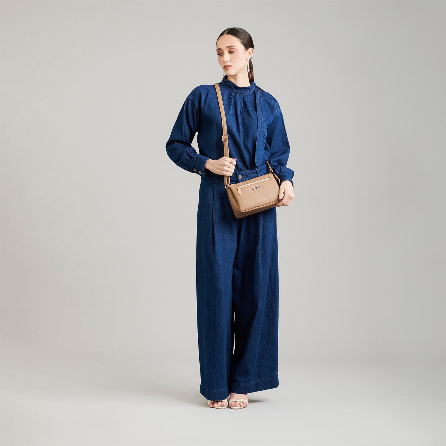 Bolsa de Lado para Dama Madison by Chenson Camel con Diseño Funcional - vista 2