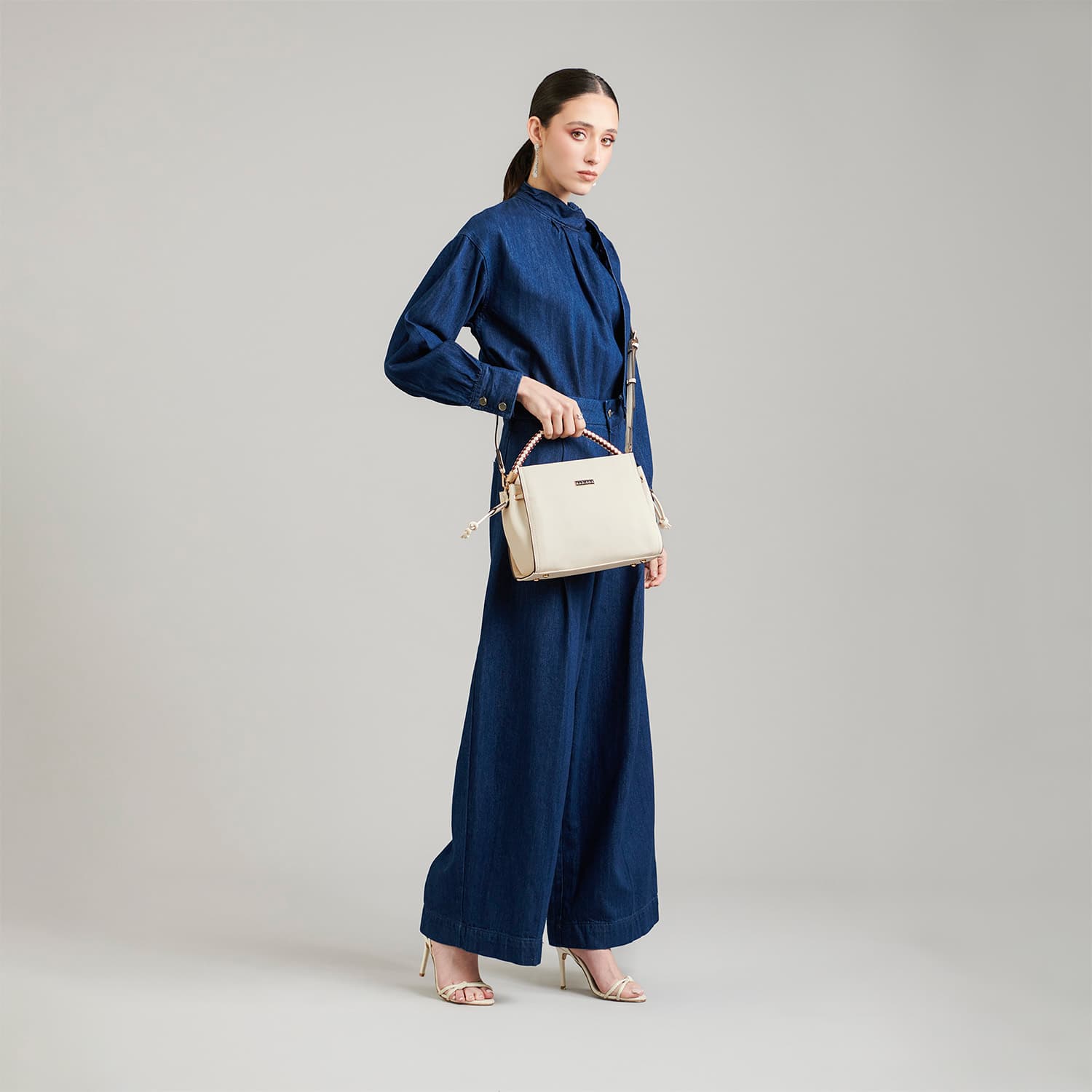 Bolsa de Mano para Dama Madison by Chenson Beige Estilo y Funcionalidad - vista 2