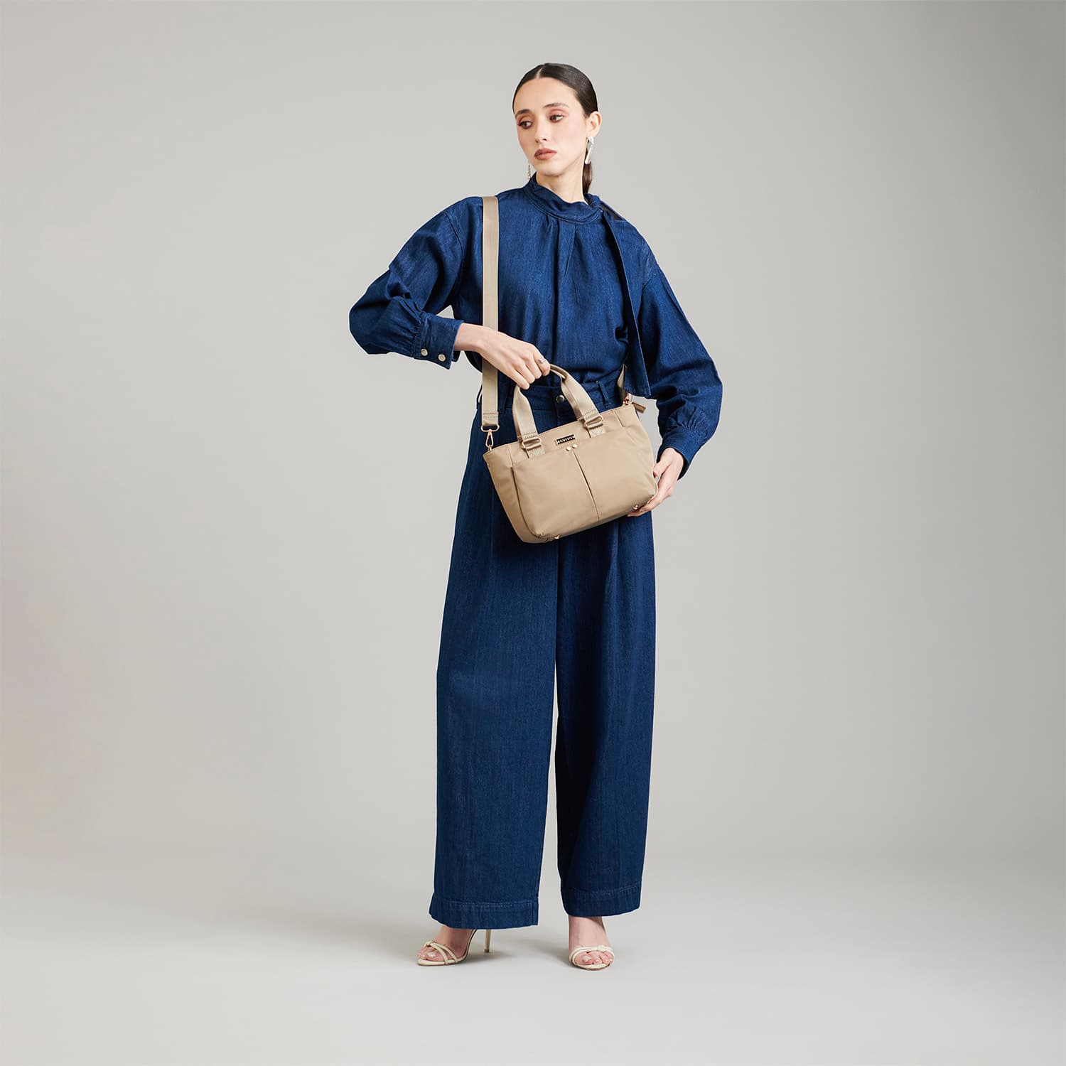 Bolsa de Mano para Dama Madison by Chenson Camel con Diseño Funcional - vista 2