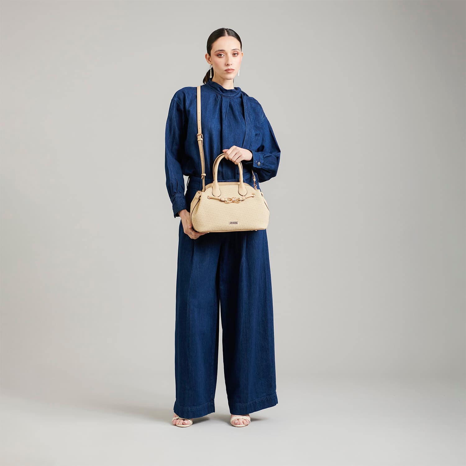 Bolsa de Mano para Dama Madison by Chenson Beige - Estilo y Funcionalidad - vista 2