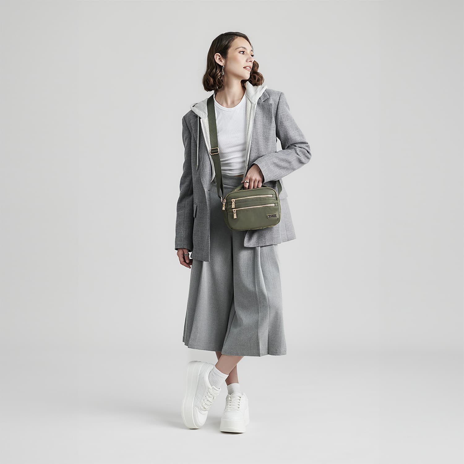 Bolsa de lado para dama Madison by Chenson Verde Seco con estilo moderno - vista 2