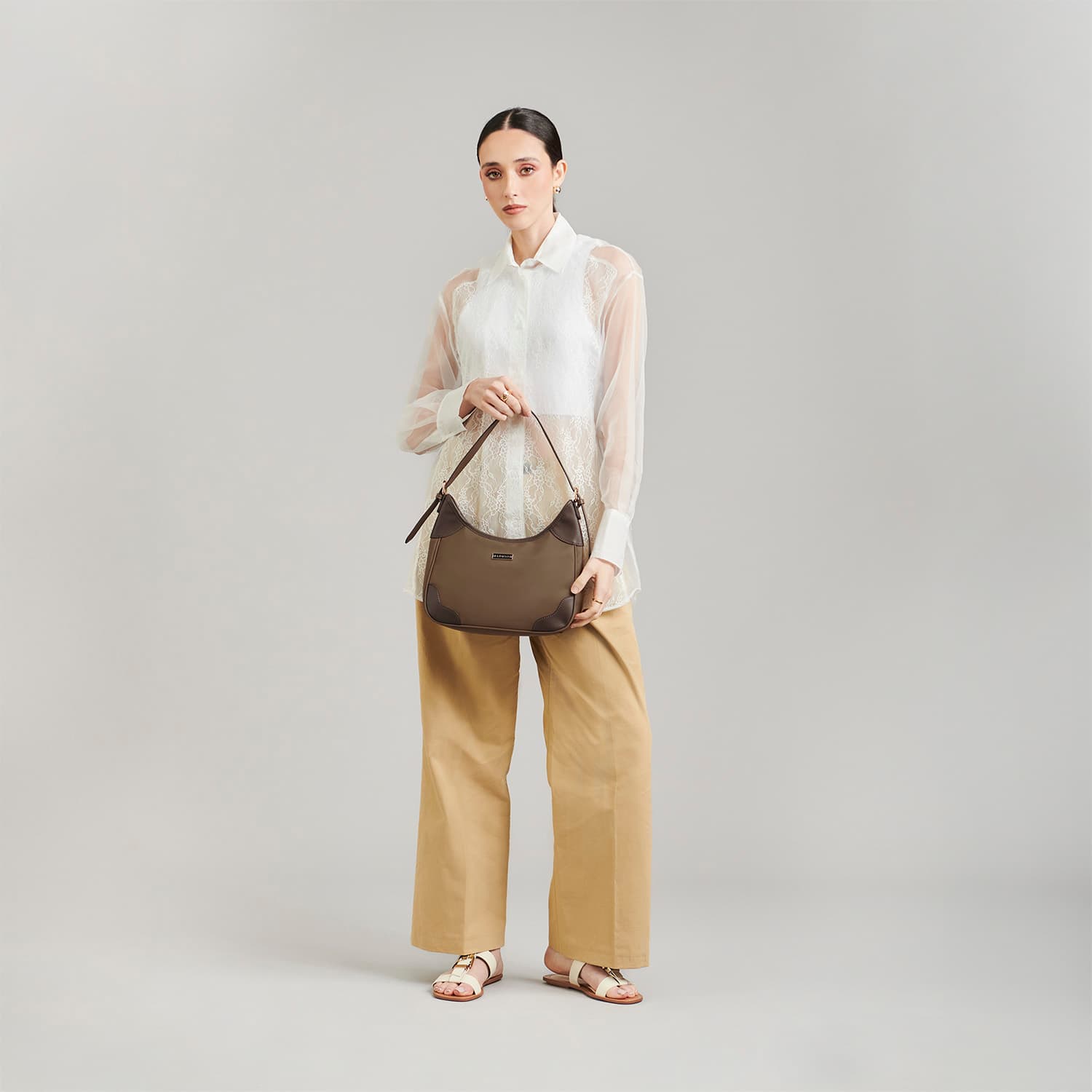 Bolsa de Mano para Dama Madison by Chenson Café con Estilo Funcional - vista 2