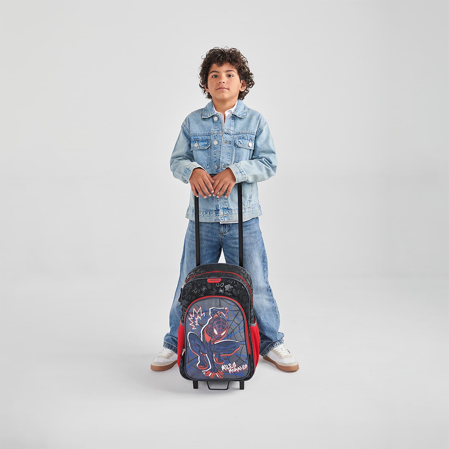 Mochila con Ruedas Miles Morales Negro para Niño - Diversión y Durabilidad - vista 2