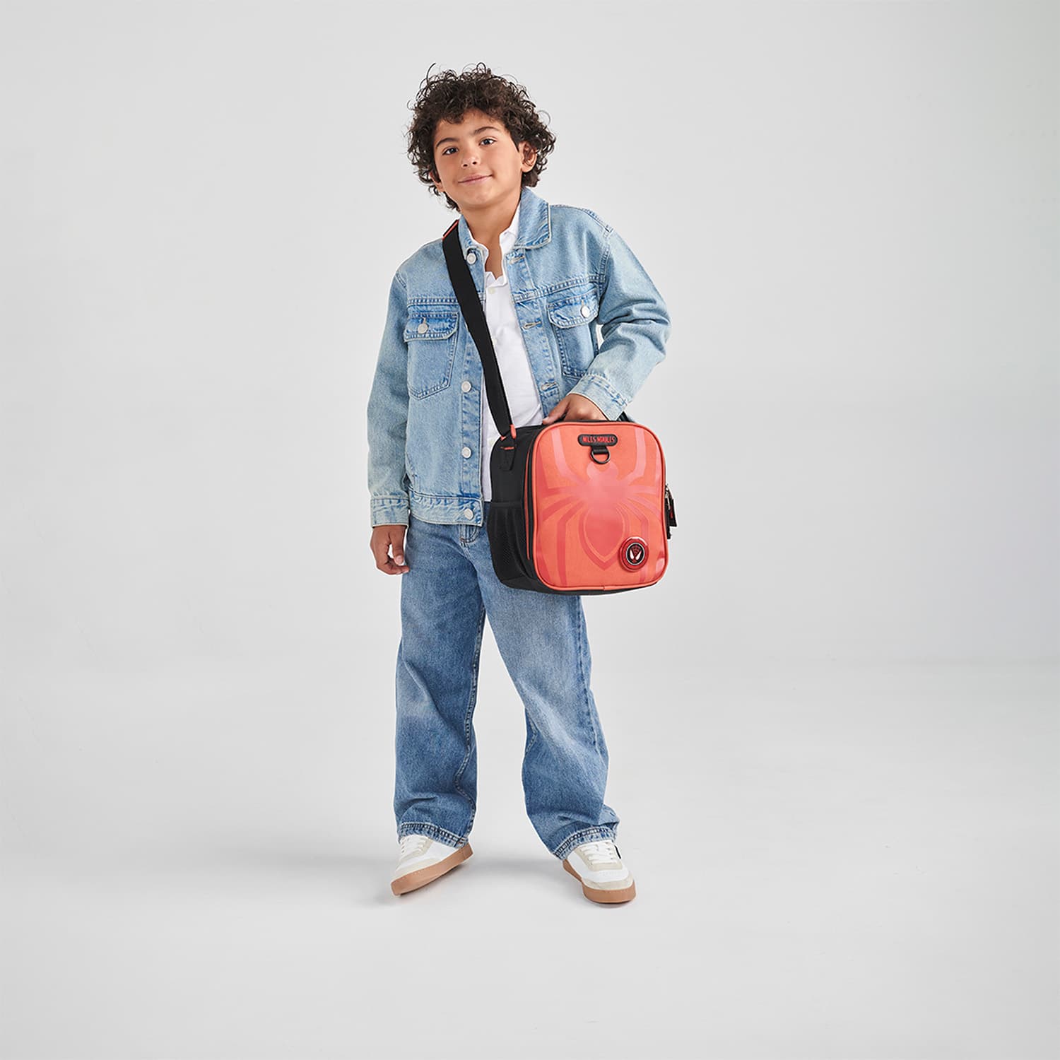 Lonchera escolar térmica Miles Morales by Chenson negra para niño - vista 2