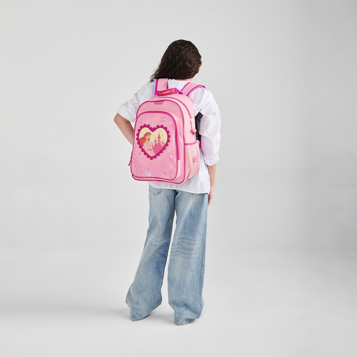 Mochila escolar para niña Princesas by Chenson color rosa divertida y segura - vista 2