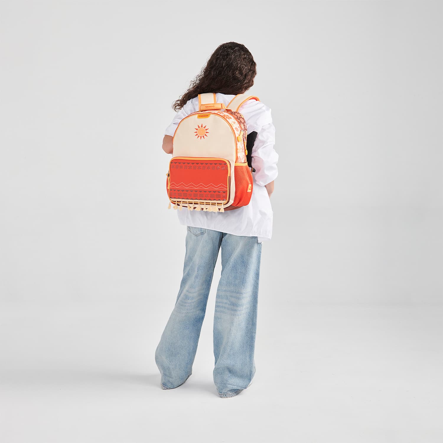 Mochila escolar para niña Princesas by Chenson Beige con divertido diseño - vista 2