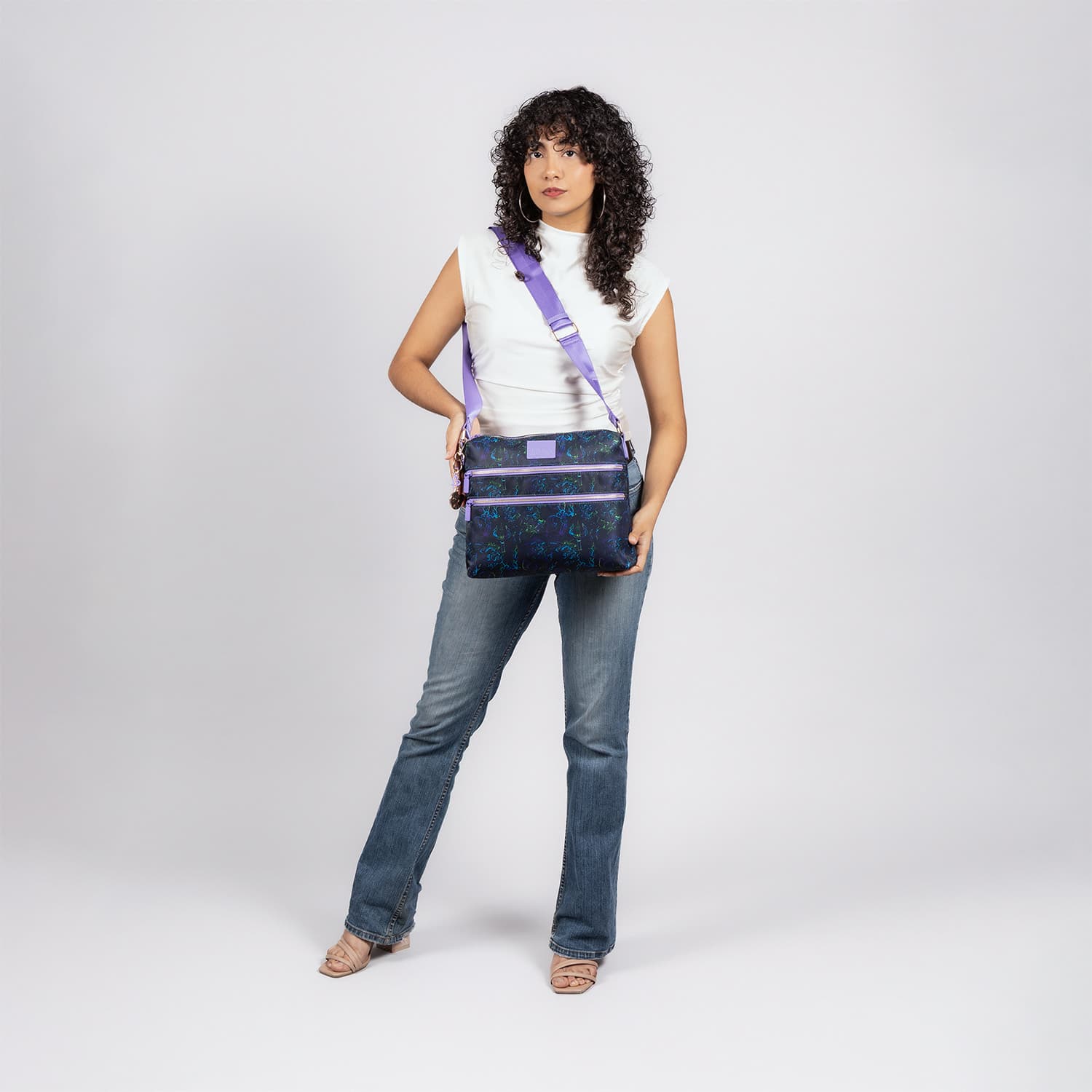 Bolsa de Lado Villanas by Chenson Negra - Estilo y Funcionalidad para Jóvenes - vista 2